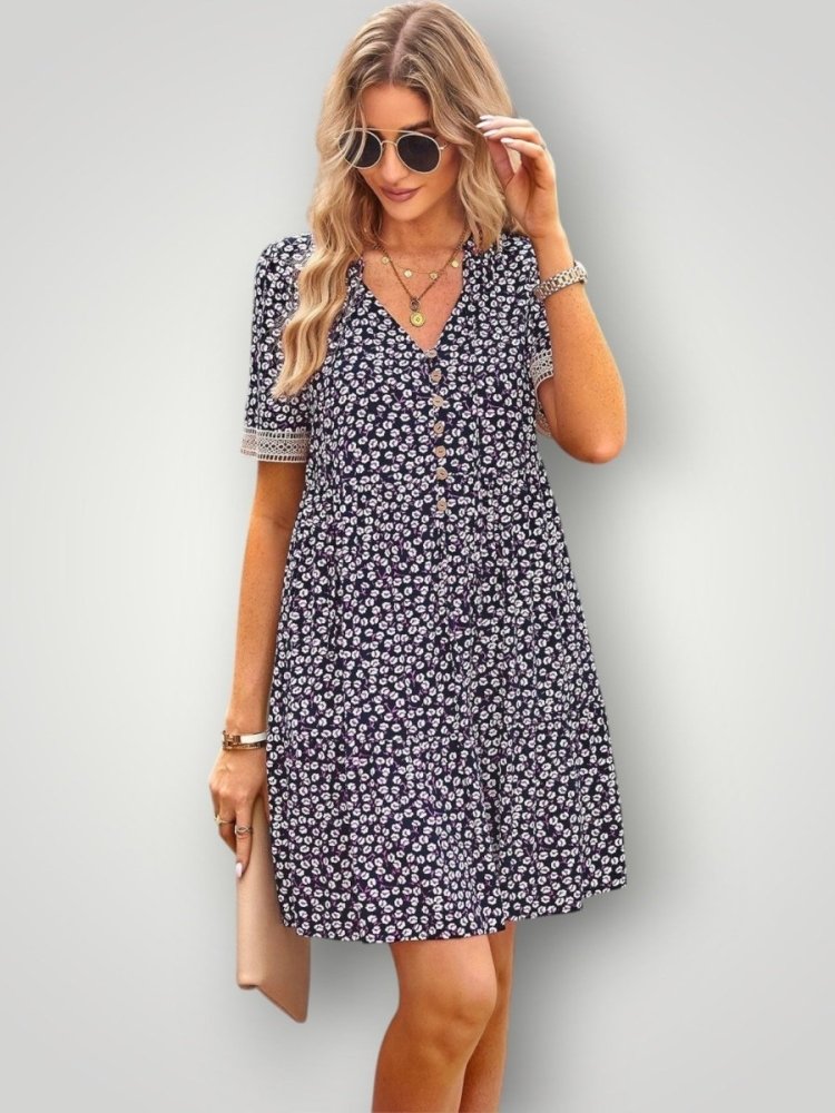 Damenkleid mit Blütenmuster und eleganter Passform